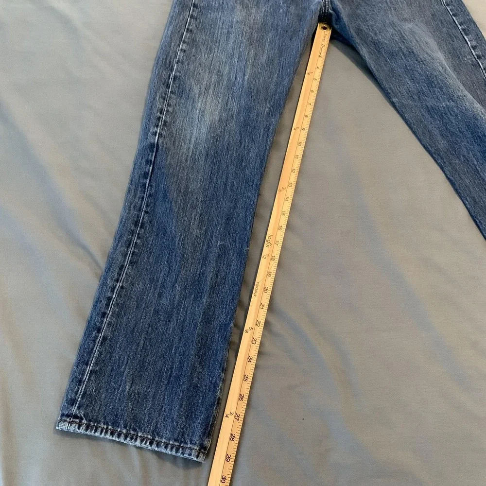 Levis 501 Jeans Mens 34x32 (33x29) Medium Wash‎ Blue Straight Button Fly Denim